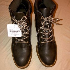 Hunter green 7 water resistant and memory foam